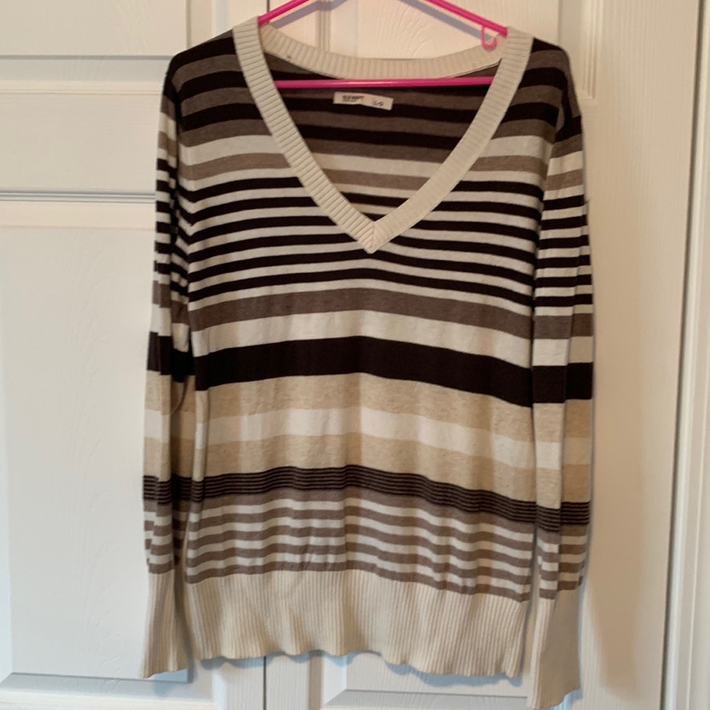Old Navy brown striped sweater.